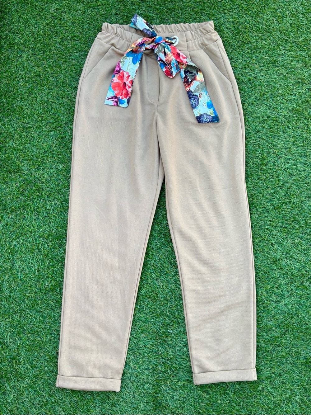 Paperbag Waist Beige Tapered Dress Pants With Floral Belt Size XS